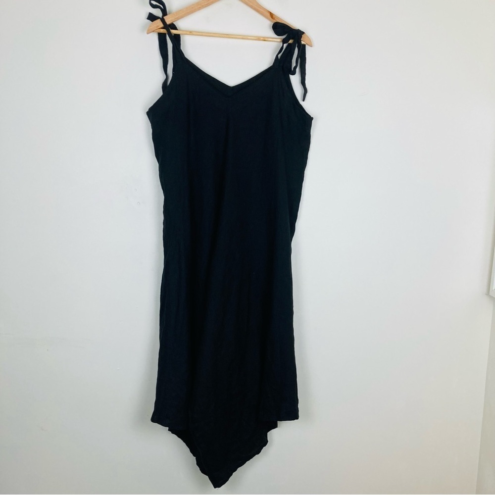 Meo Meli black linen tie strap v-neck wide leg asymmetric hem jumpsuit. One size